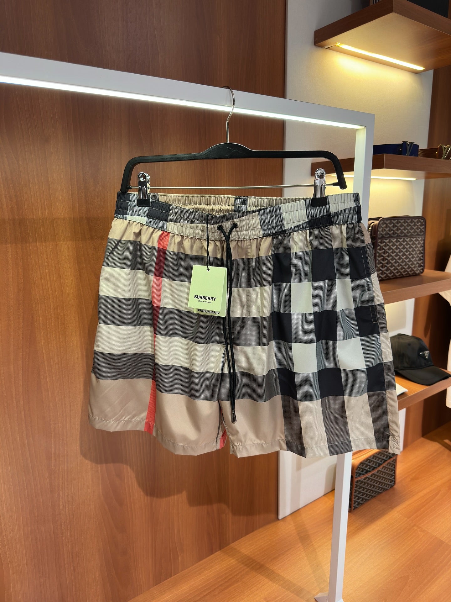 BURBERRY BLACK&WHITE SUMMER SET (HK SS2026 VERSION)