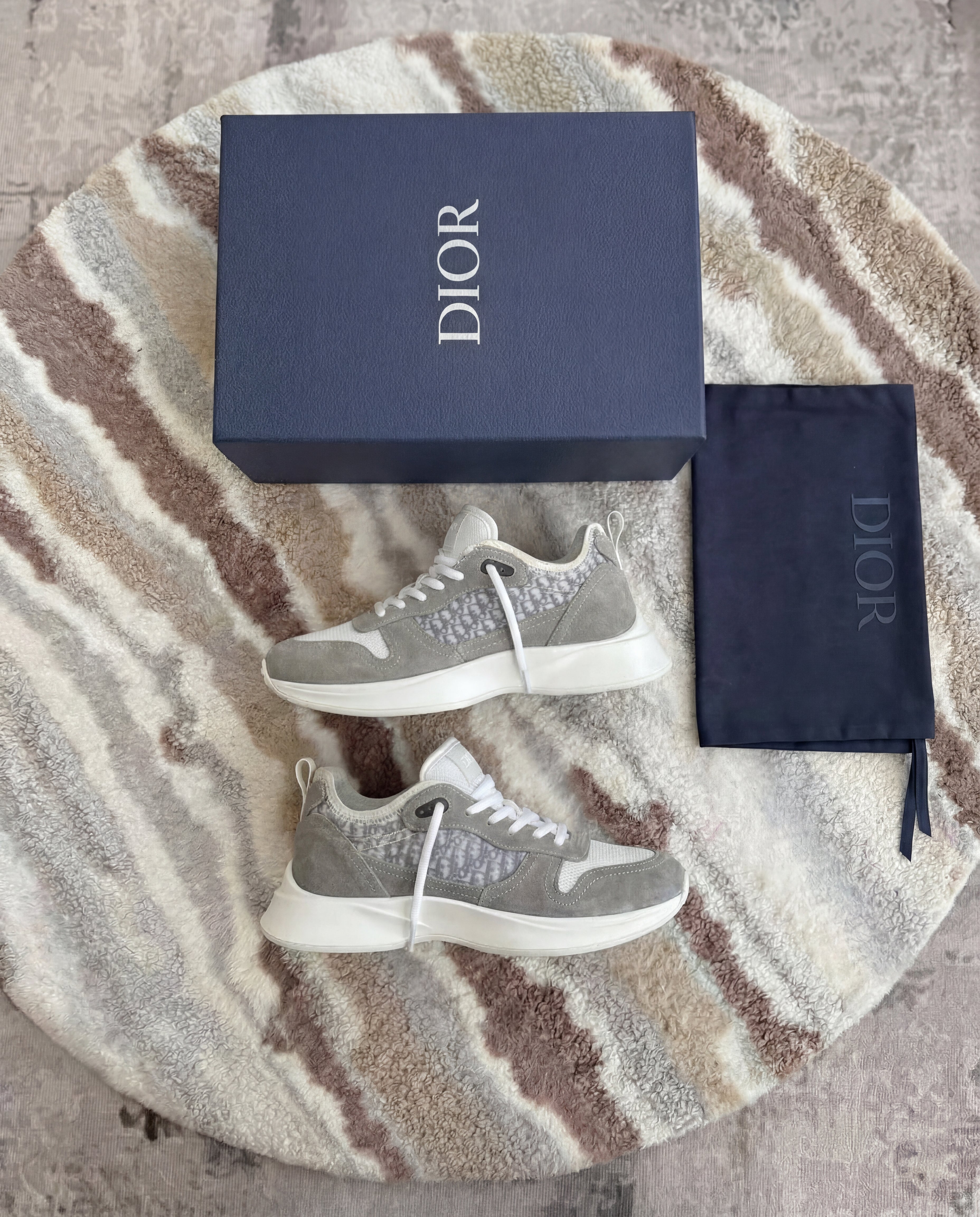 DIOR B25 OBLIQUE RUNNER (HK BOX VERSION)
