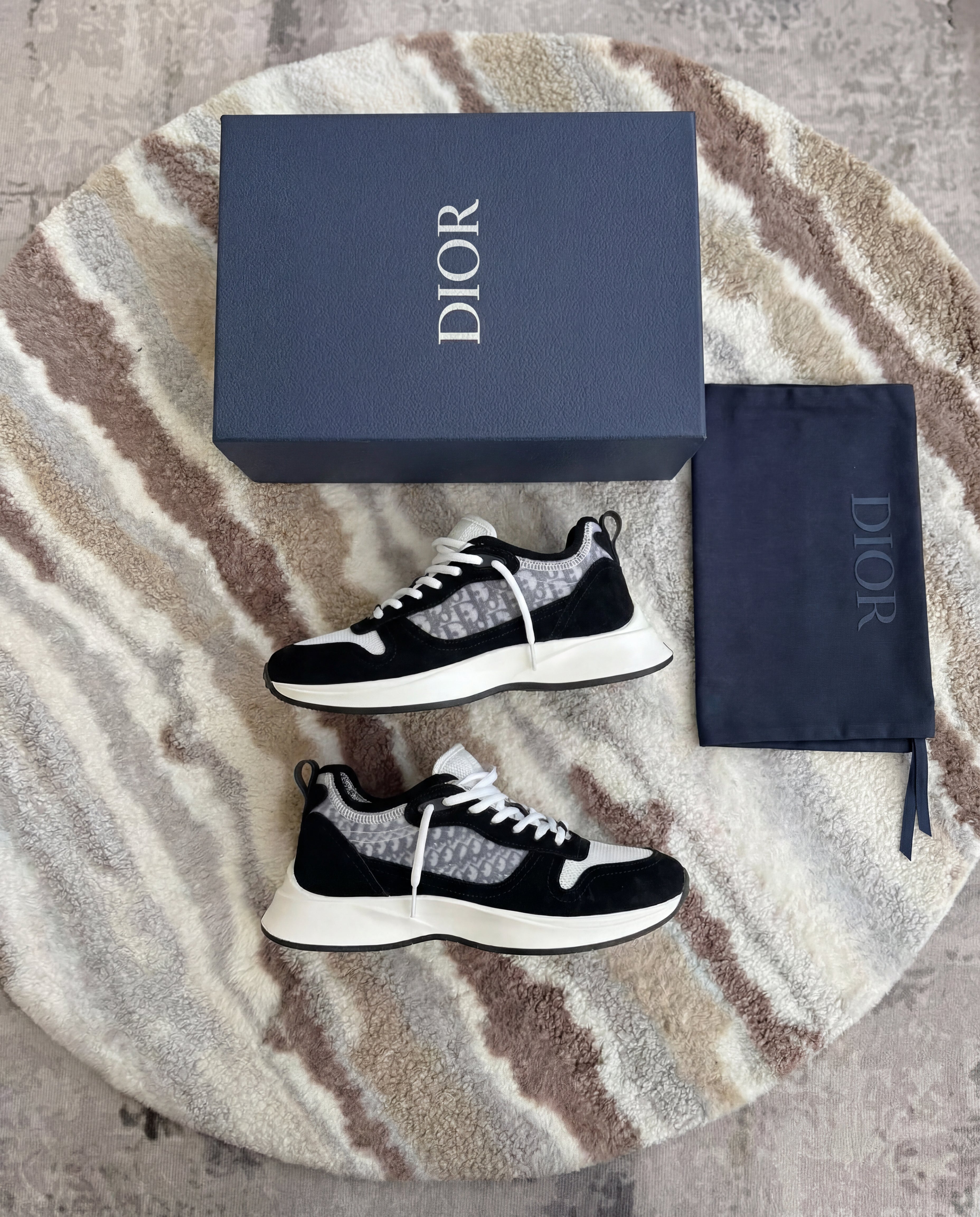 DIOR B25 OBLIQUE RUNNER (HK BOX VERSION)